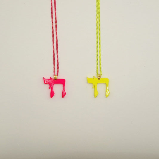 Hai monocolor pendant necklace