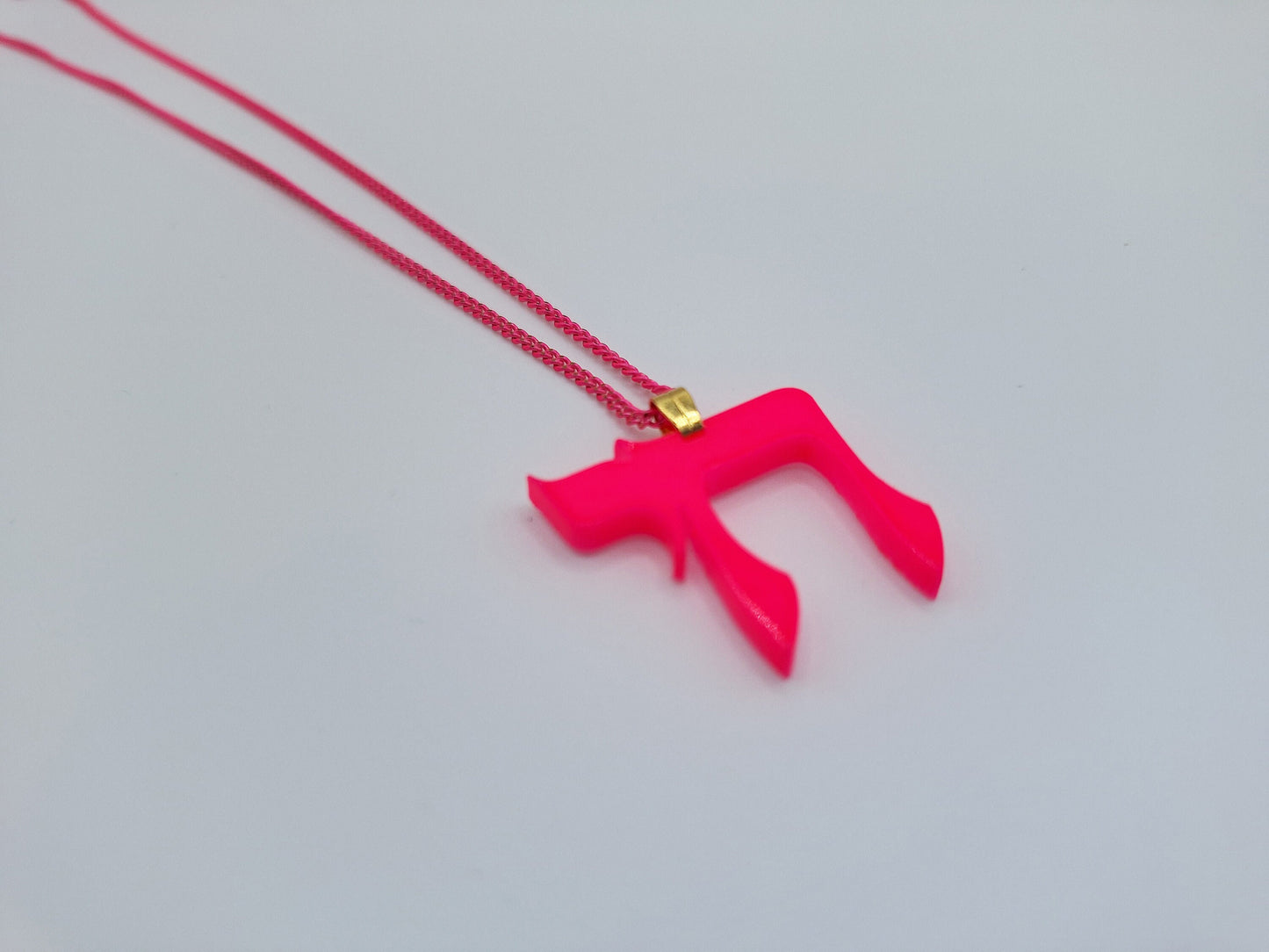 Hai monocolor pendant necklace